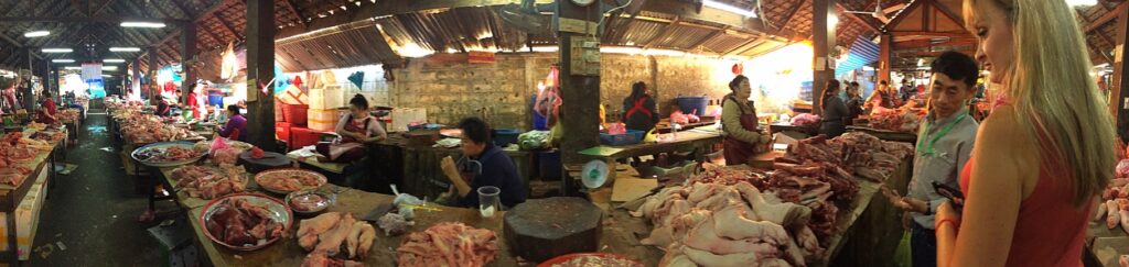 Laos travel - market in Luang Prabang
